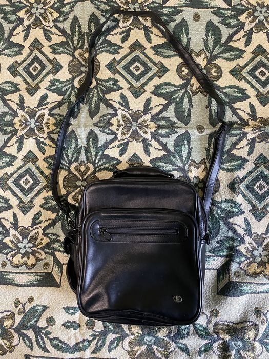 Сумка через плече