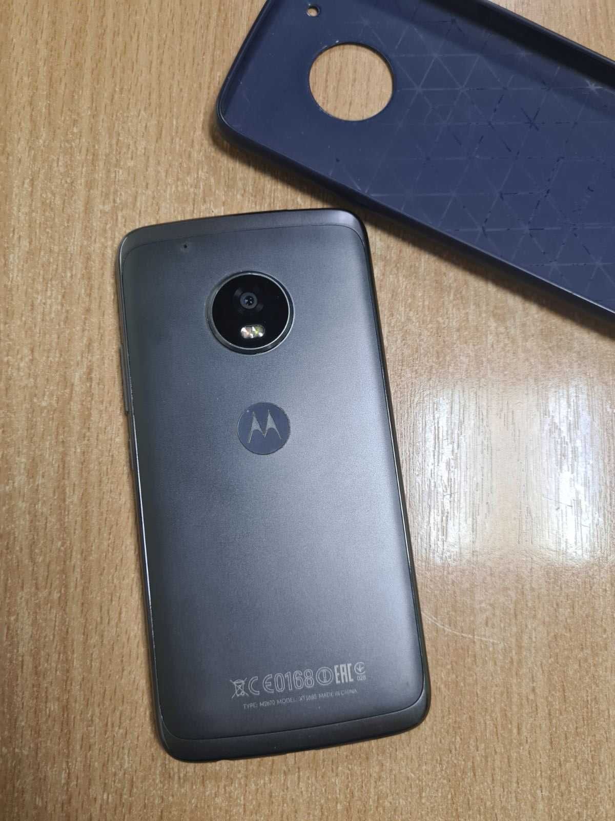 Motorola g 5 plus 3/32gb.