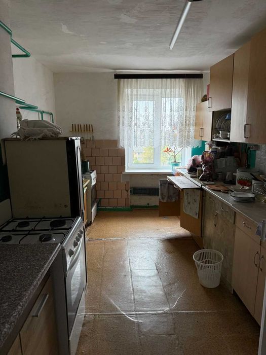 Здається в оренду кімната в гуртожитку: вул. Андрія Мельника, 31/2а