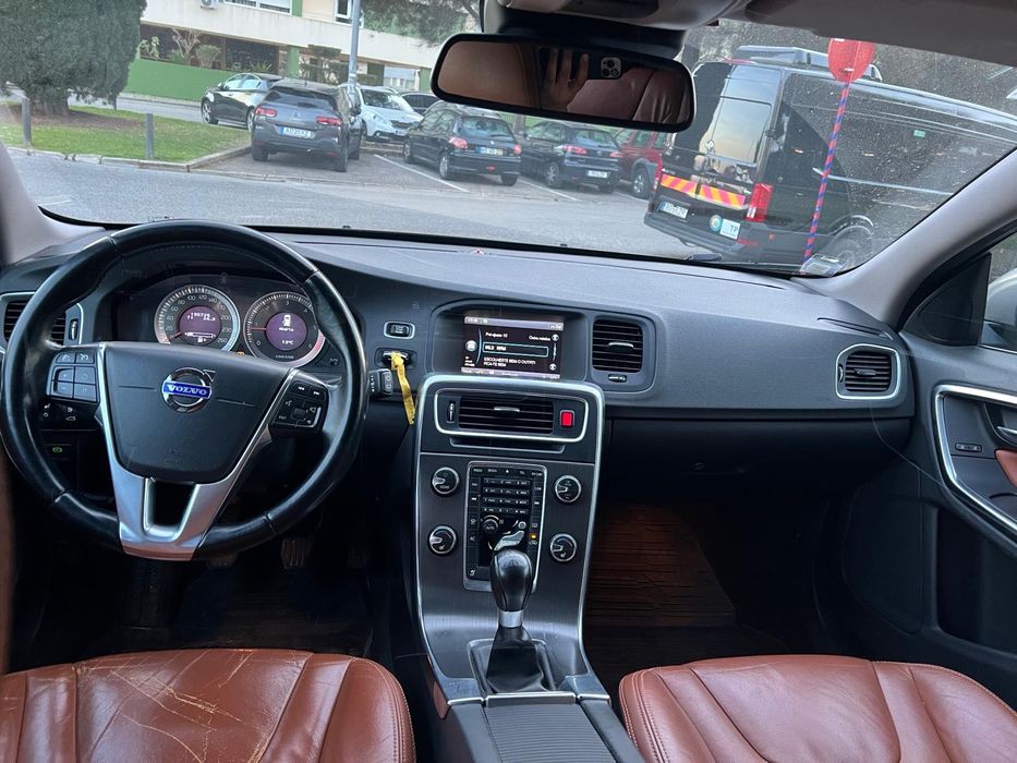 Volvo V60 2.4 D5 Biturbo