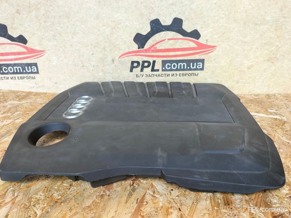 Audi A6 C8 2018- A4 B9 Крышка накладка двигателя 05L103925D