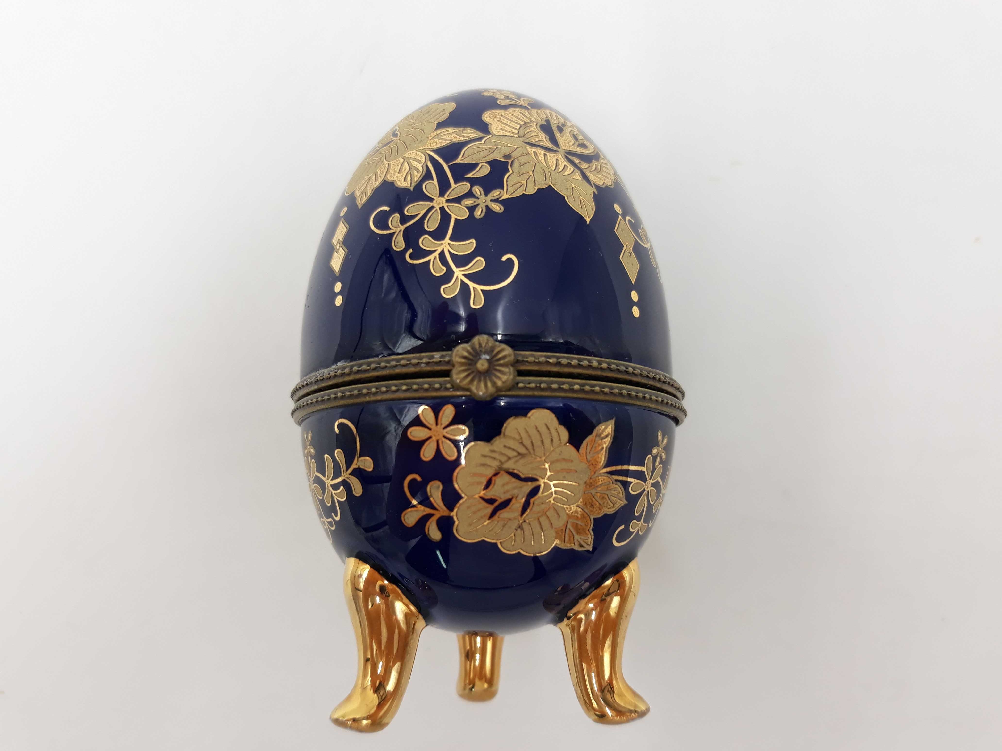 Jajko porcelanowe na nóżkach kobaltowe złocenia a la Faberge szkatułka