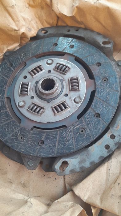 Продам зчеплення Valeo  диск корзина сцепления Dacia sandero clio лога