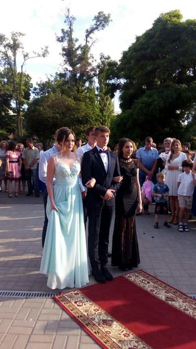 Продам вечернее платье