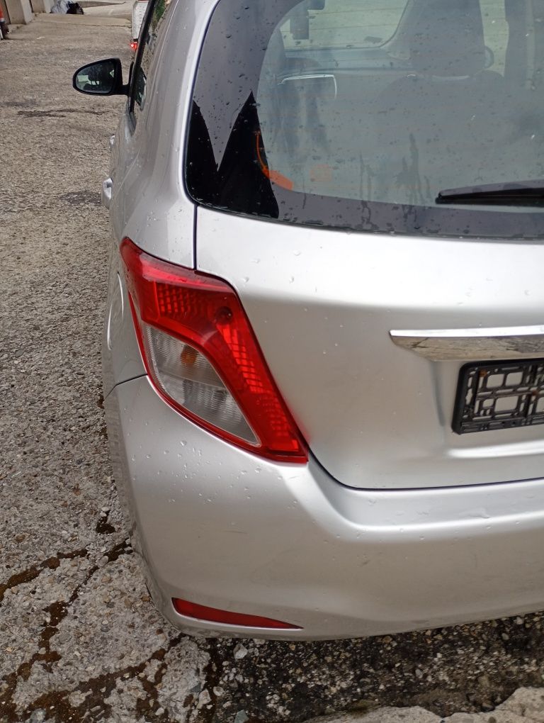 maska błotnik przedni pas yaris 3 przedni zderzak lampy yaris 3