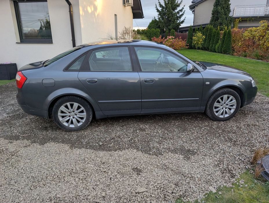 Audi A4 Limousine Nowe sprzęgło, nowy akumulator, rozrząd zrobiony 7k km temu