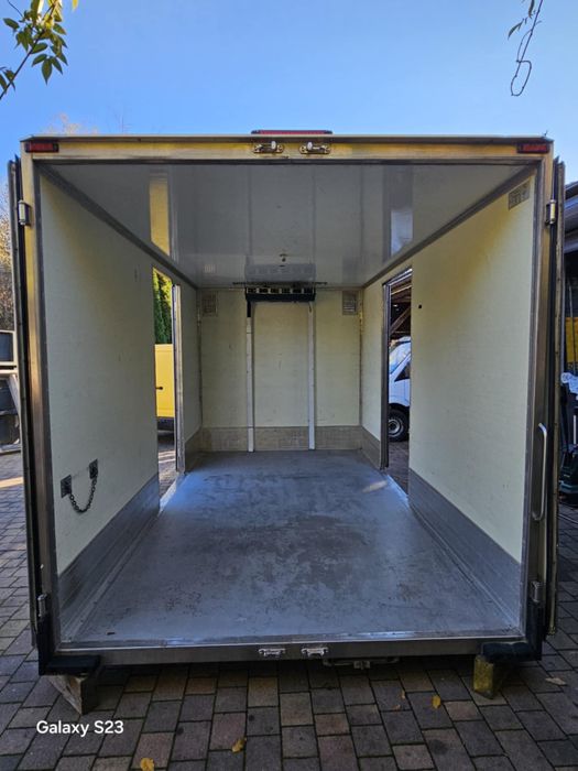 Kontener izoterma stan bardzo dobry polecam