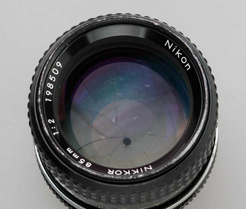NIKKOR 85/2.0 Ai – класичний портретник від Nikon