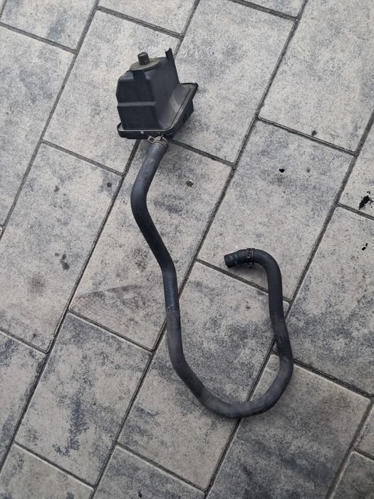 Zbiornik płynu wspomagania kierownicy Volkswagen Golf 4 Audi A3 8L
