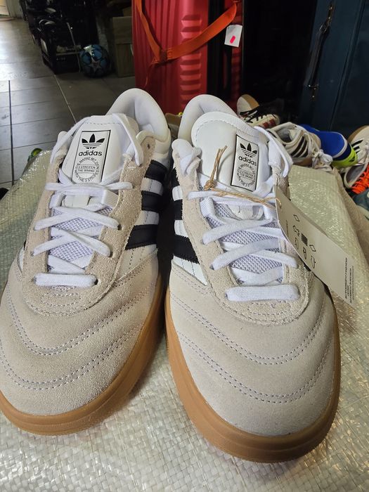 Кросівки adidas Originals Mundial FC
колір білий JH9493