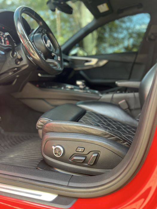 Продам/обме Audi S4 b9