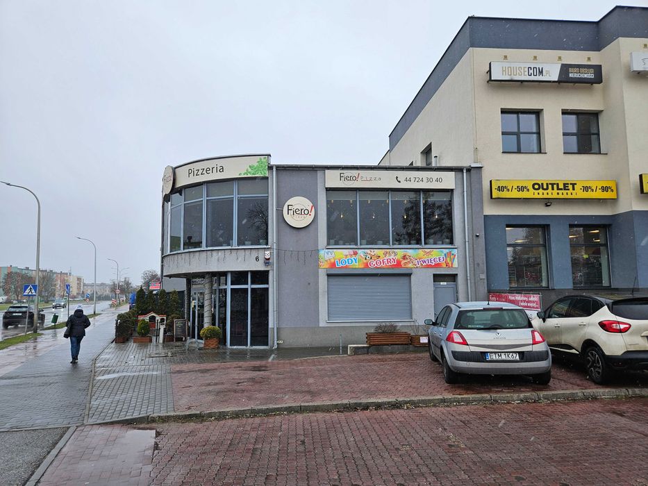 Wynajme teren pod sezonową sprzedaż do końca marca.