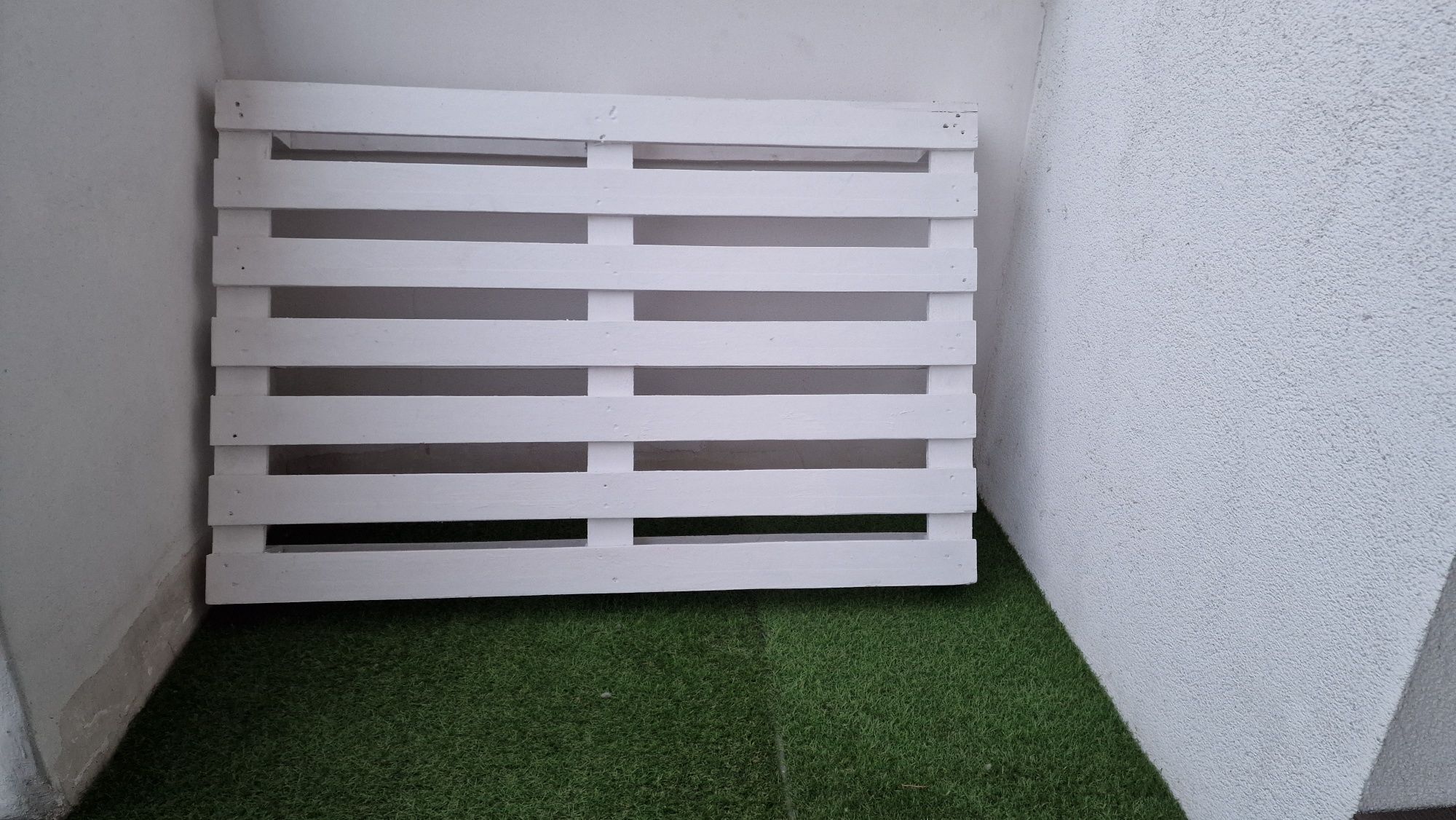 Biała paleta dekoracja ślub wesele