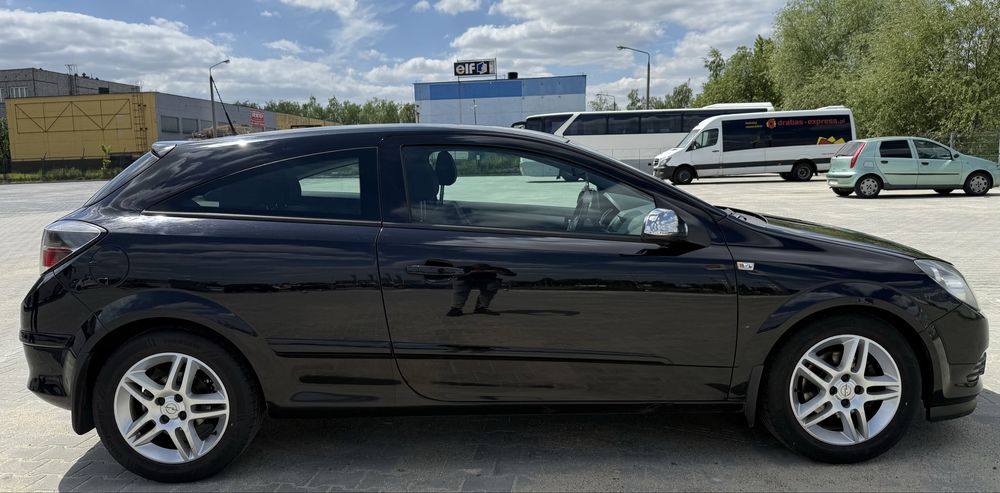Opel Astra H GTC