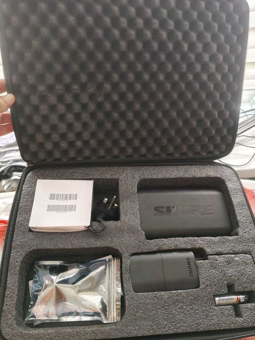 Shure BLX14/CVL K3E — Бездротовий комплект із петличним мікрофоном