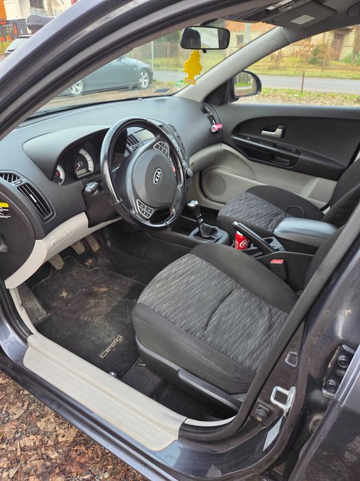 Sprzedam Kia CEED 1.4 109km 2007r