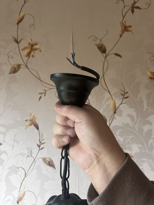 Piękna wisząca lampa