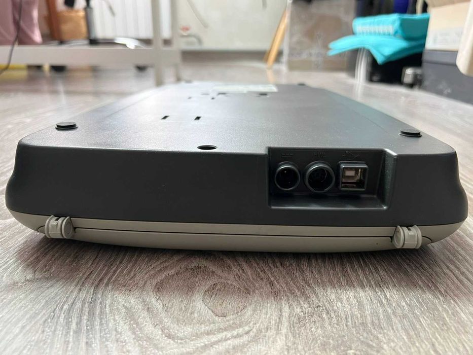 Сканер HP ScanJet 3500C Scanner series ( Без шнура адаптера питания )