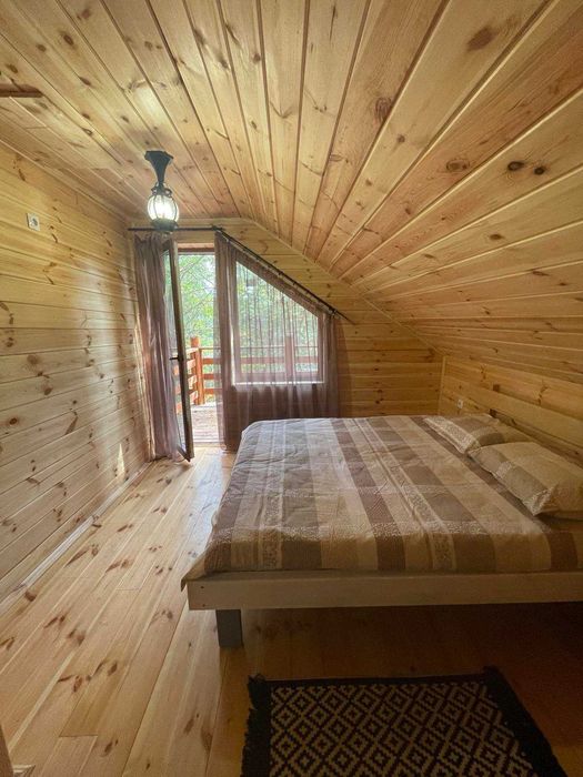 Здаю новий двохпов. зруб з каміном на 12чол.(баня та чан) ліс, Десна