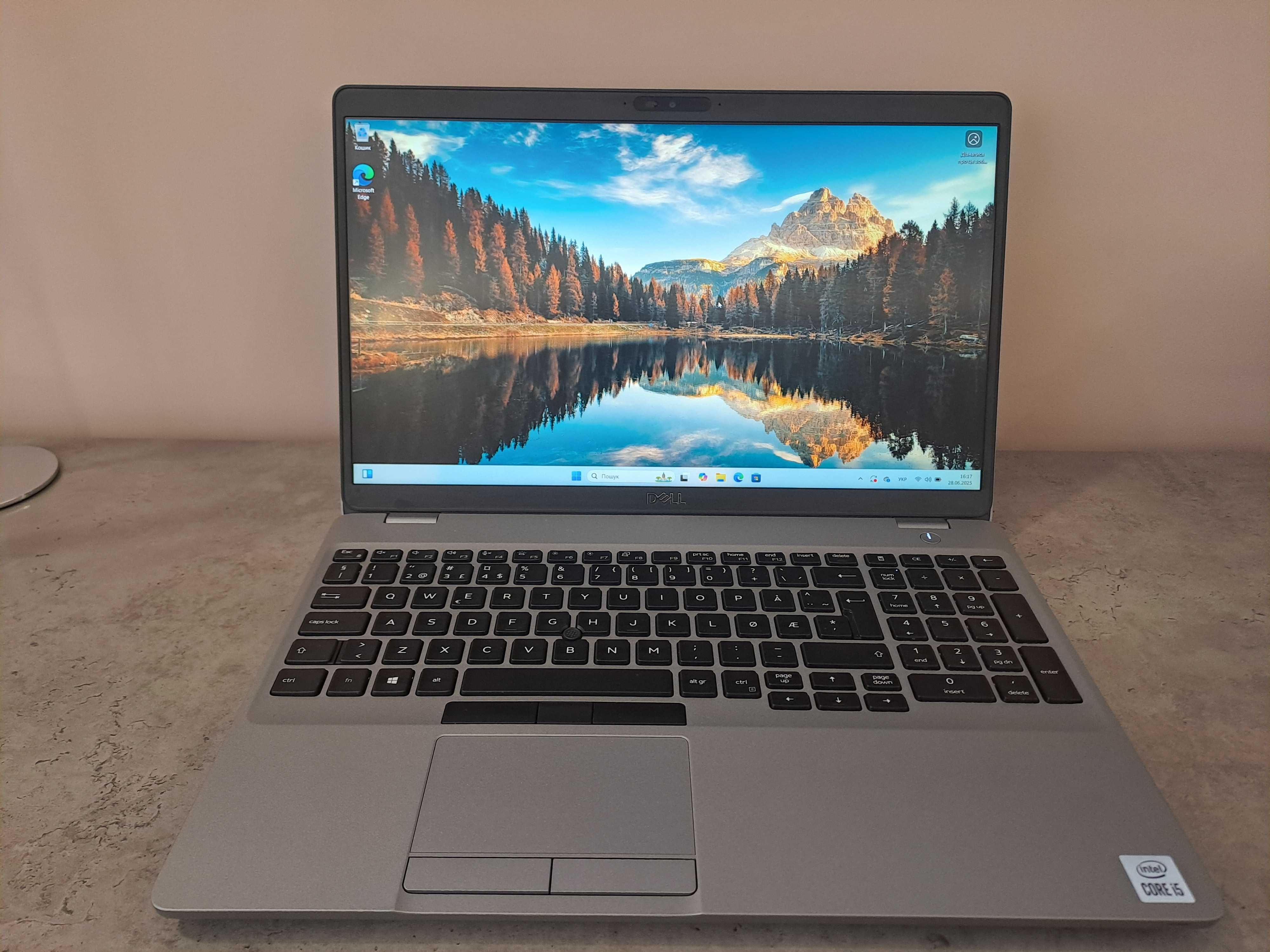 Ноутбук DELL - Precision - 3551 - i5 - 10400H