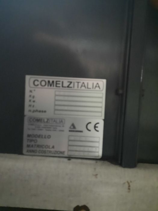 Máquina de meter fita Comelz