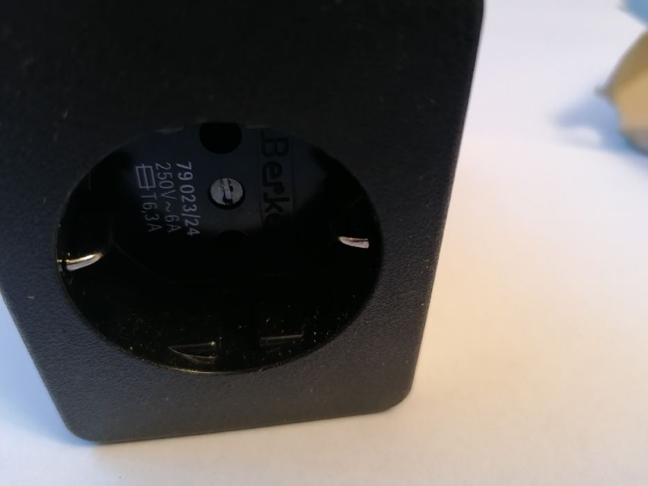 2 Gniazda na szynę ERCO 79023- 250 V AC 6A