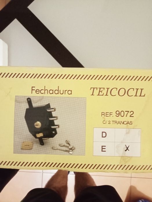 Fechadura como Nova com todos os assessórios teicocil