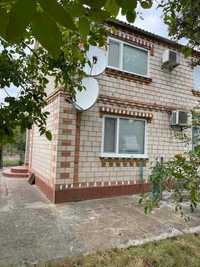 Продається частина будинку в селі Некрасове 10хв від міста Вінниці.