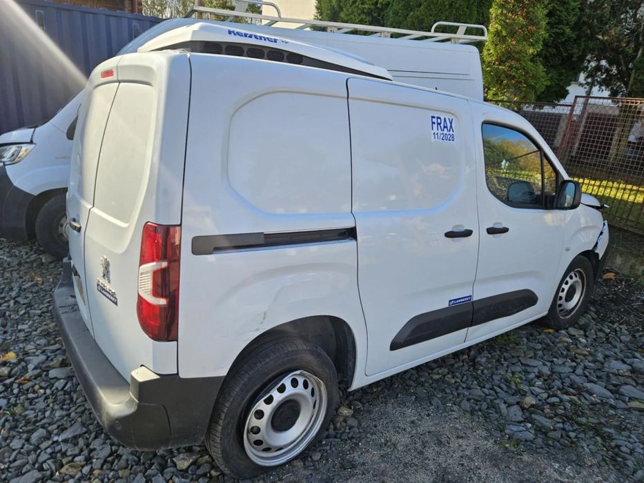 Peugeot PARTNER 1.5d CHŁODNIA LAMBERET ,KERSTNER  2023 rok mały przebieg / chłodnia izoterma  /  Francja