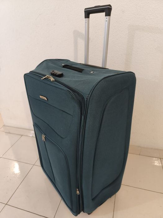 Mala  viagem altura. 0.80  larg. 0.50