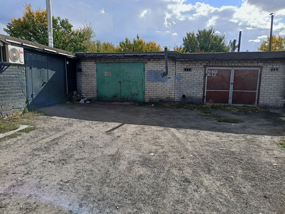 Продам гараж,общество ,,Степное''