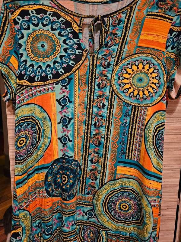 Multikolorowa sukienka rozm M/L. Rozety, Greek style