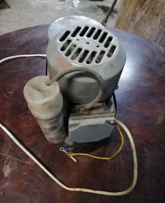 Silniki różne z wyciągiem