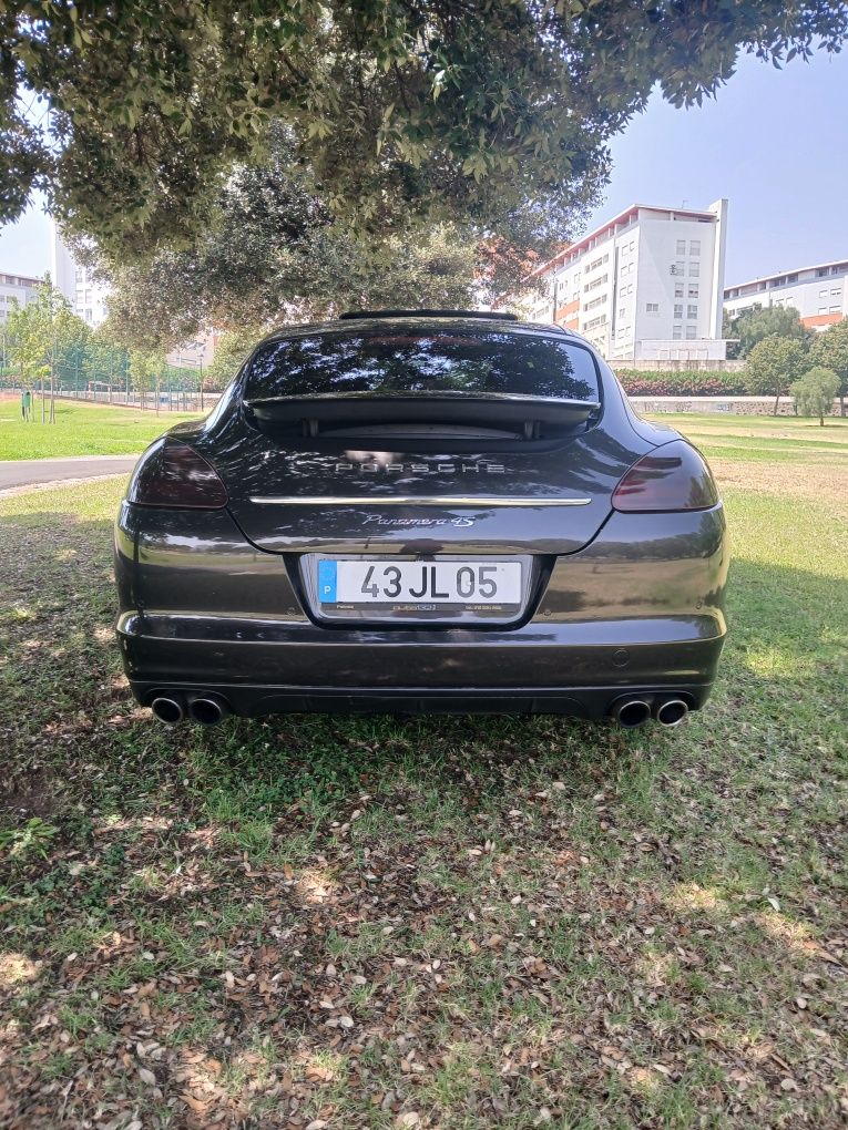 Porsche  Panamera 4S gasolina 4.8 400cv