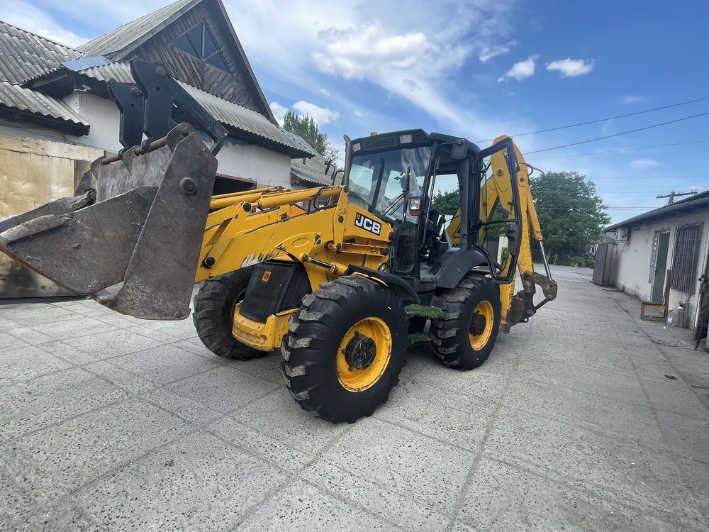 Продам Jcb 3 CX SUPERMAX 2008 год .