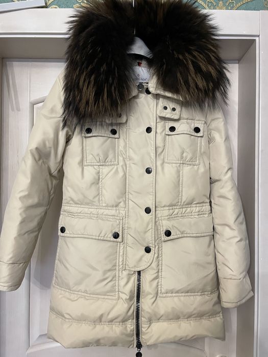 Пуховик MONCLER оригинал размер S