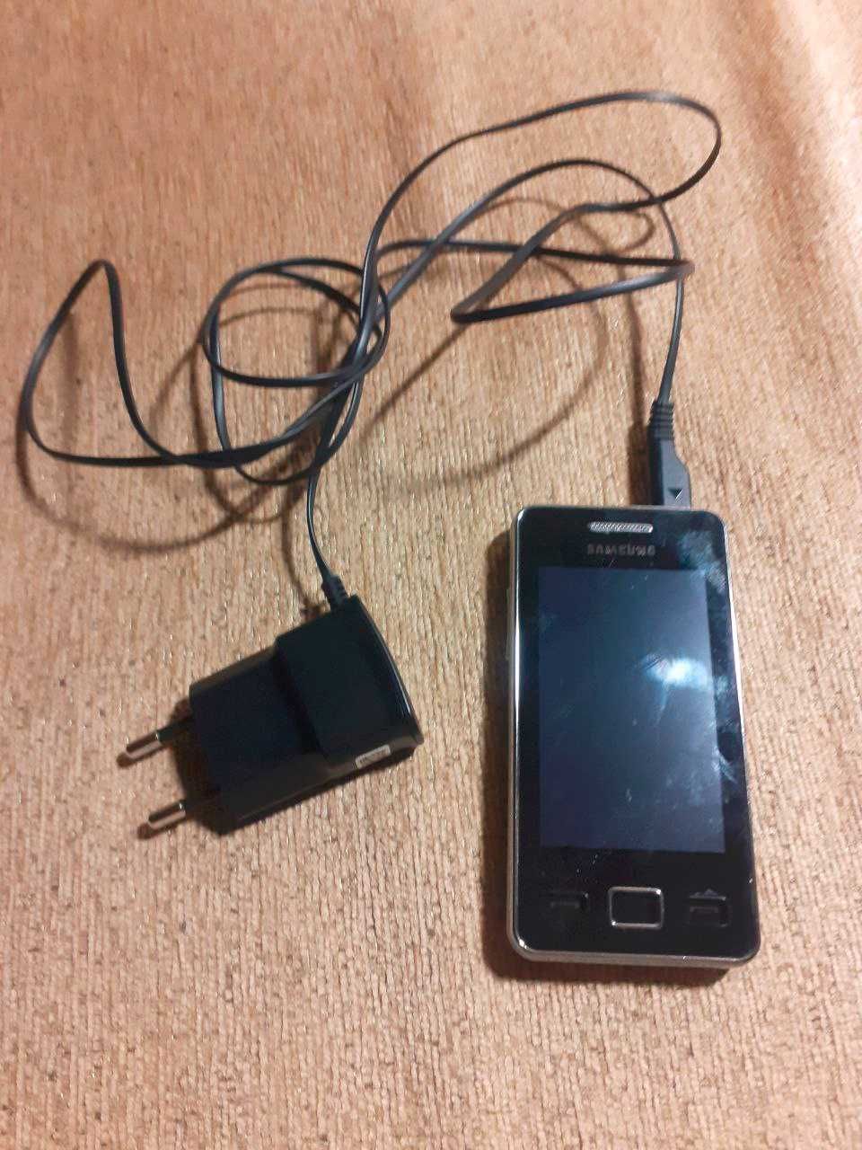 Мобильный телефон Samsung GT-S5260