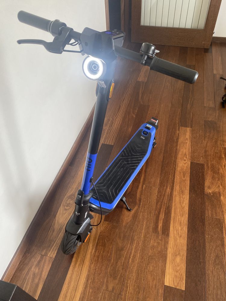 Niu Scooter Eléctrica Niu KQi3 Sport - Azul