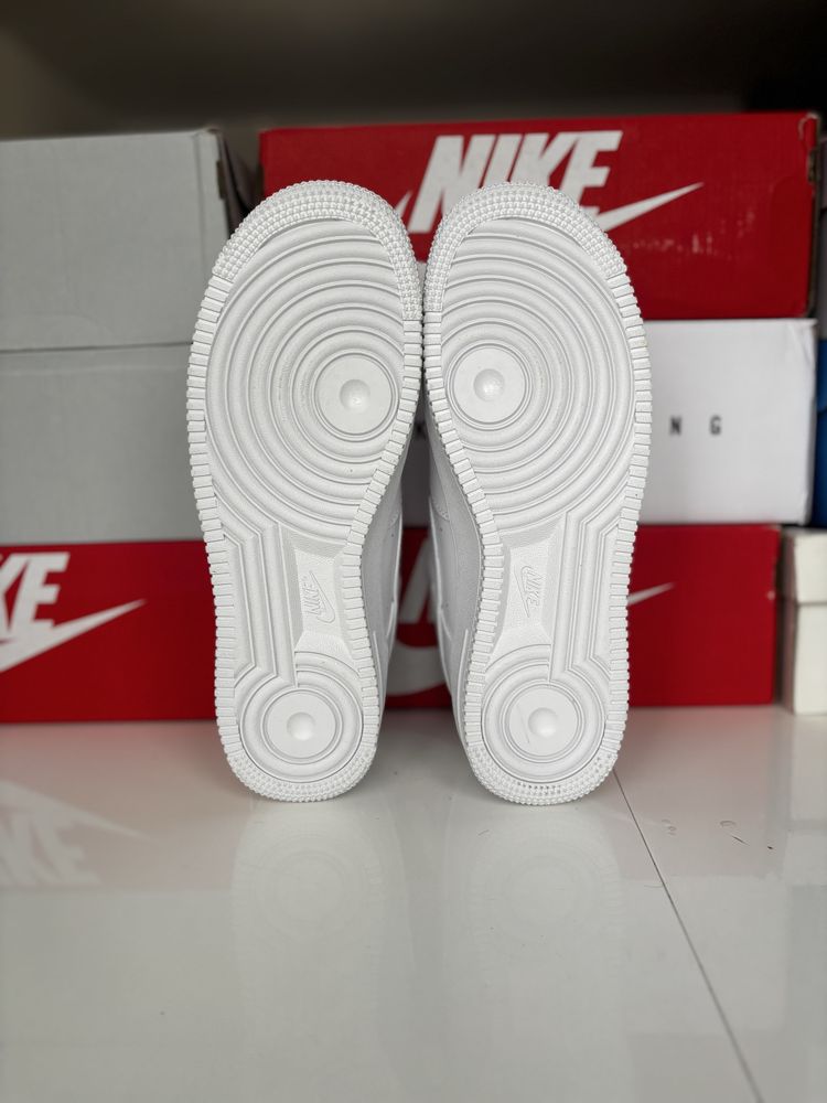 Buty Nike Air force 1 rozmiar 38 Białe