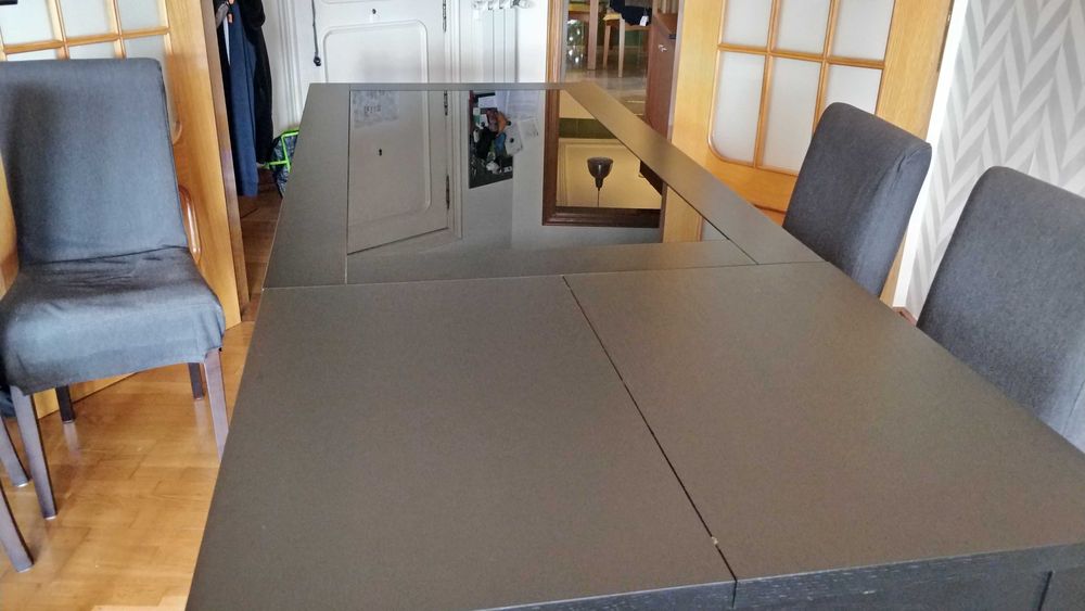 Mesa de jantar extensível Wengué (oferta das cadeiras)