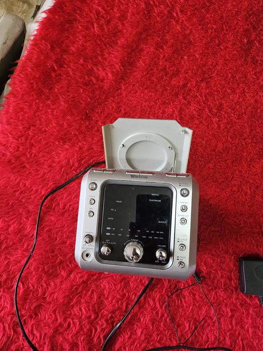 Продаю прийомник радіо часи