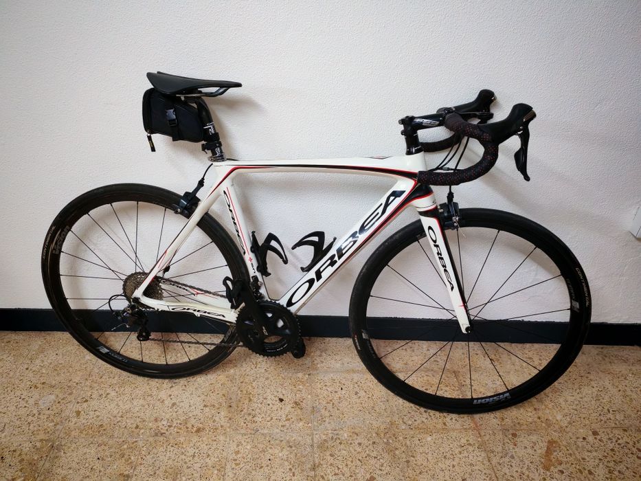 Bicicleta estrada Orbea Orca 53 em carbono