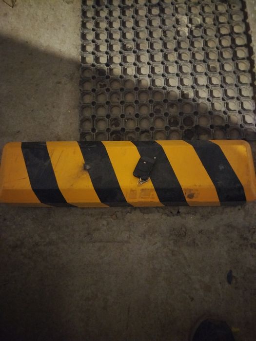 Бар'єр паркувальний,парковщик ,парковка