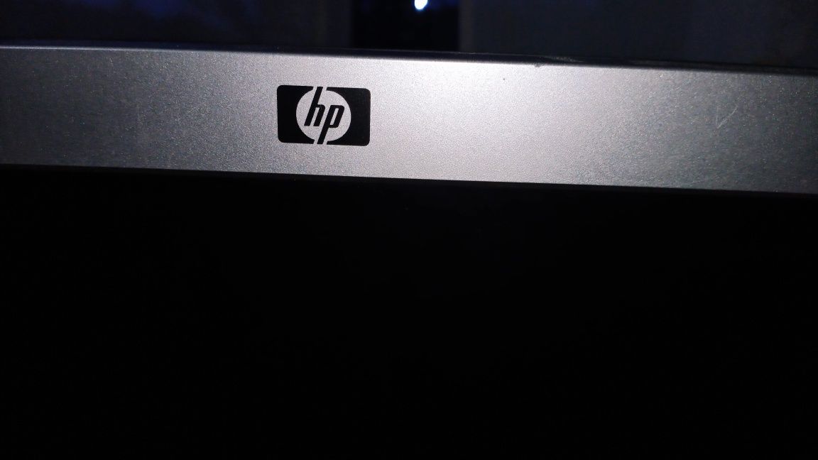 Монитор HP L1706