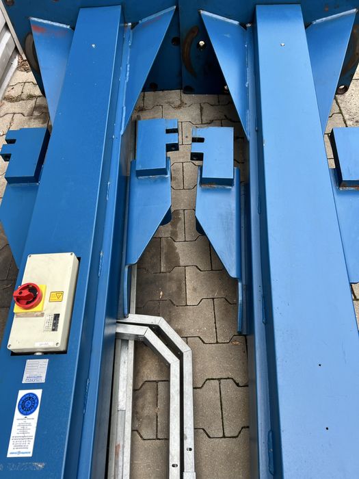 Podnośnik dwukolumnowy Nussbaum 5T