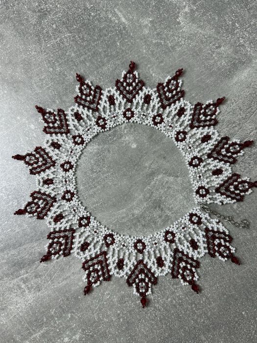 Силянка з бісеру на шию