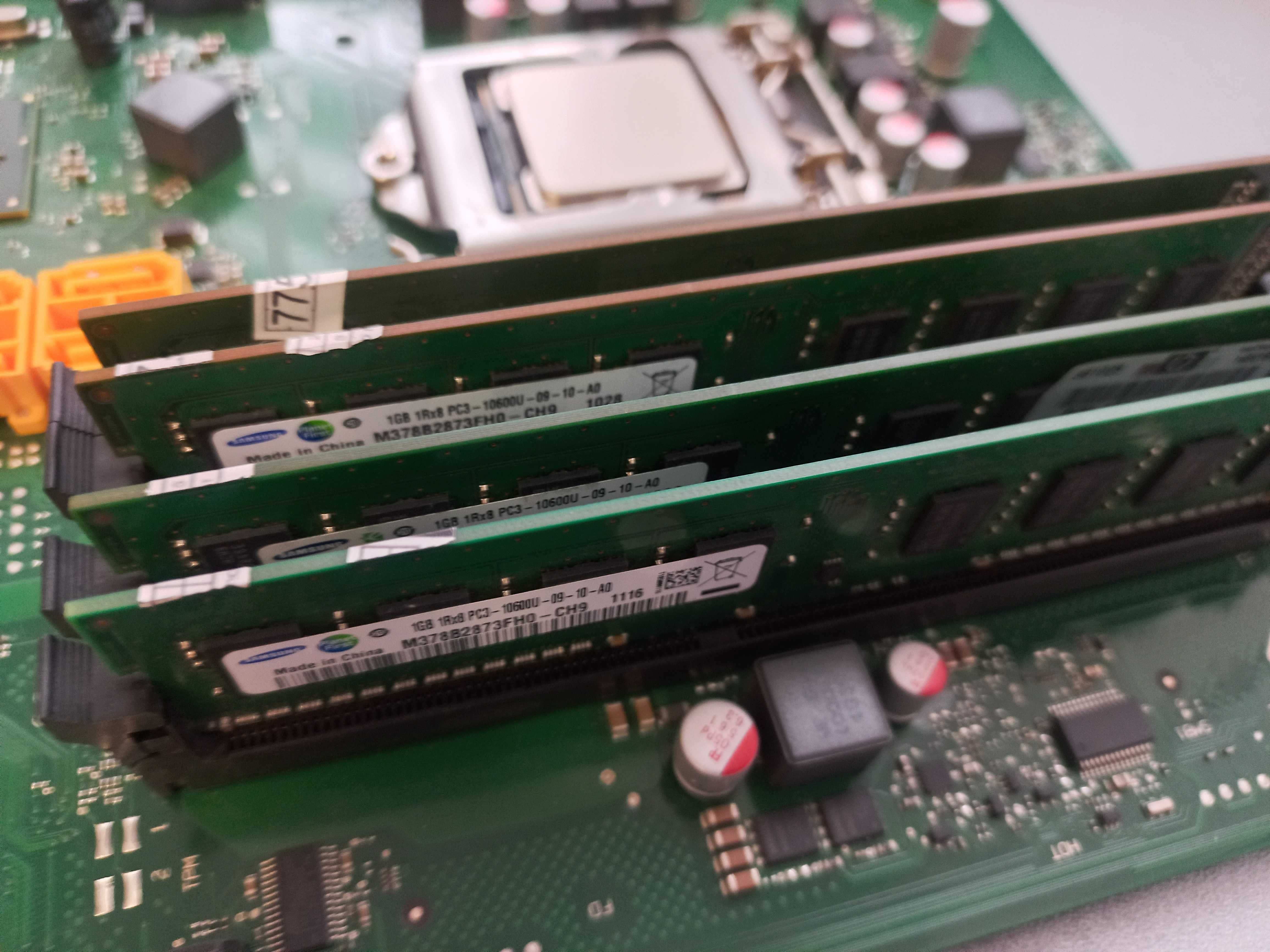 Продам комплект Fujitsu D2912-A12 (материнка+CPU+RAM)