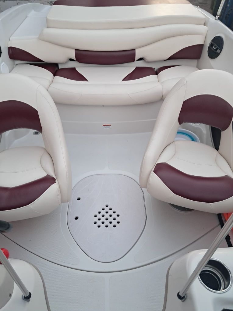 Motorówka tahoe q5 ,2011r