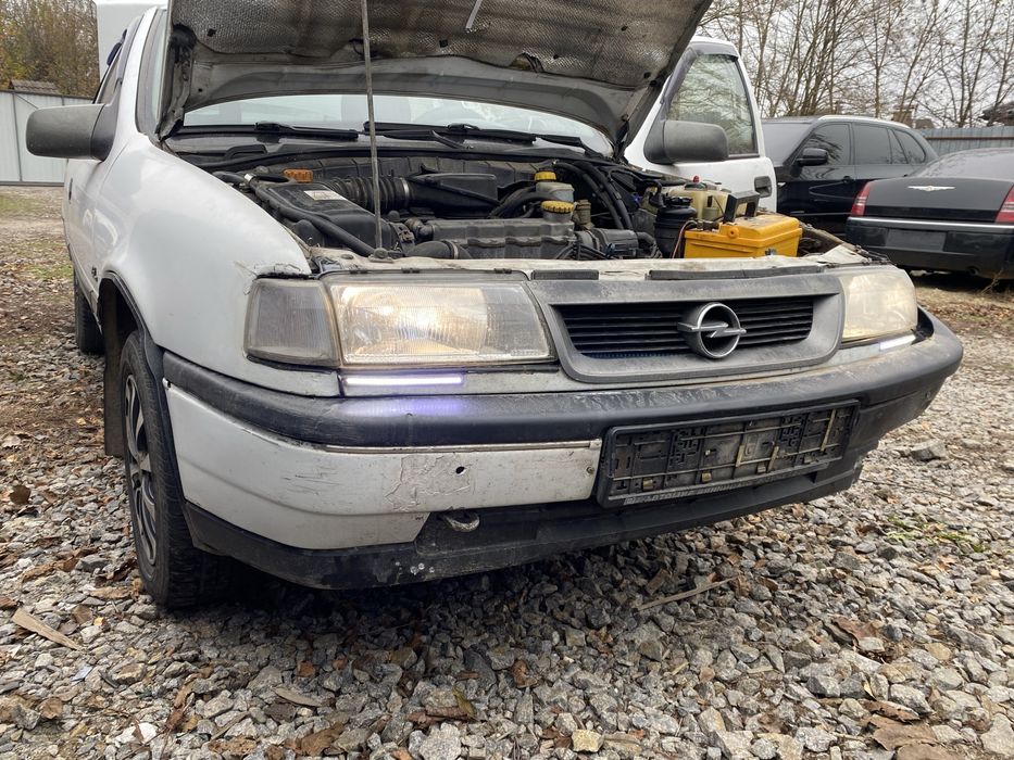 Opel Vectra A по запчастинах.