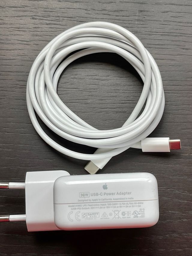 Carregador Apple 30W p/ Macbook Air M1 e M2